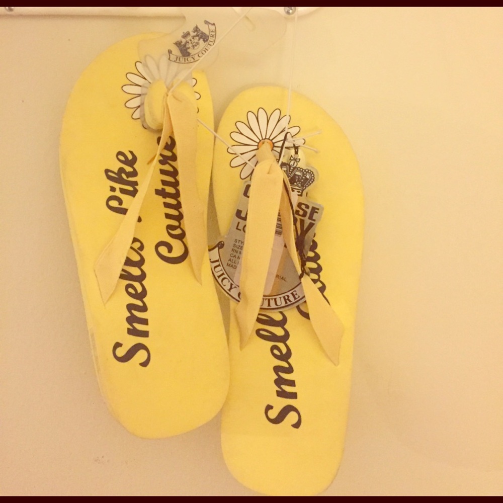 COPY - Juicy Couture flip flops